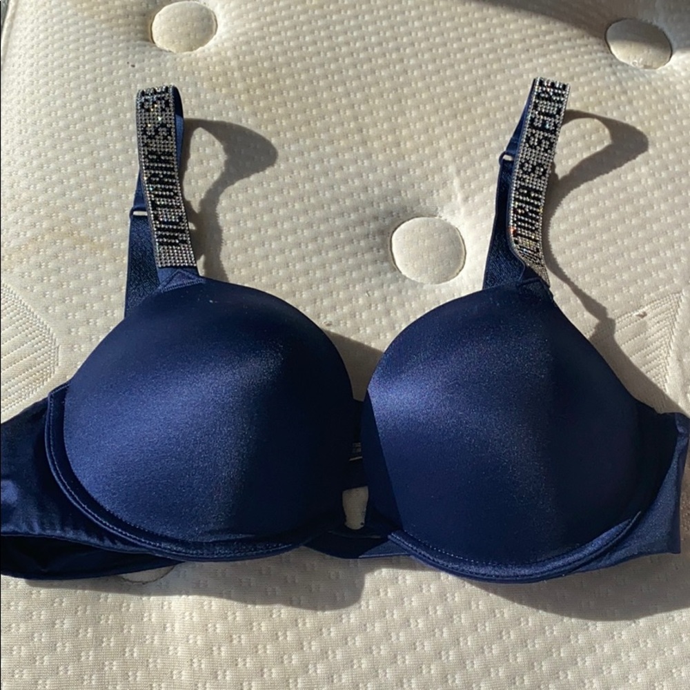 Navy Blue Victoria’s Secret Bra